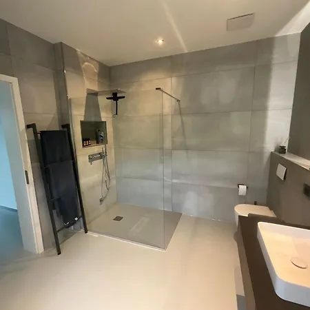 Nyaraló Racers Nordschleife - Mit Hebebuehne Und Doppelgarage