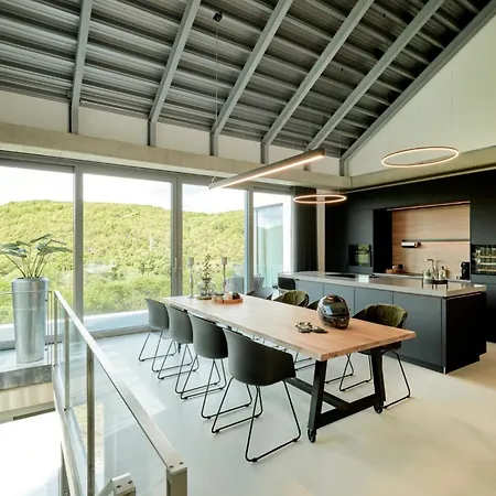 Racers Nordschleife - Mit Hebebuehne Und Doppelgarage Bermel