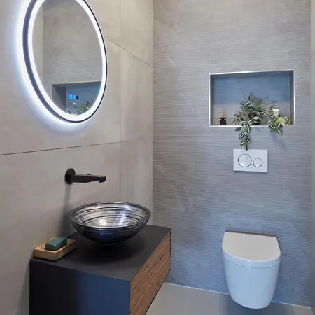 Racers Nordschleife - Mit Hebebuehne Und Doppelgarage * Bermel