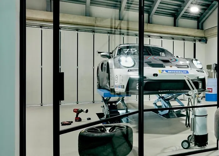 בית נופש Racers Nordschleife - Mit Hebebuehne Und Doppelgarage Bermel